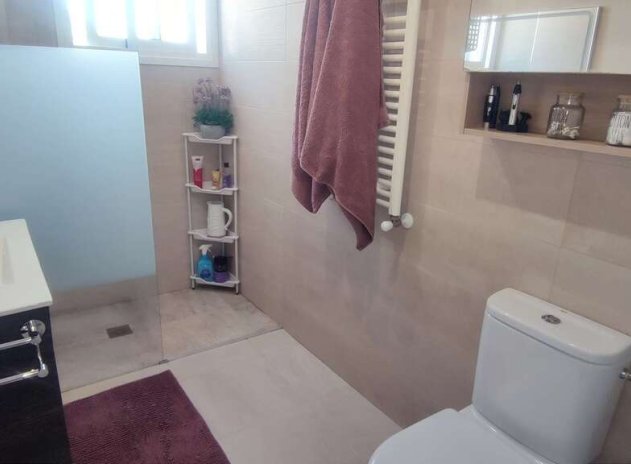 Wiederverkauf - Villa - Sax