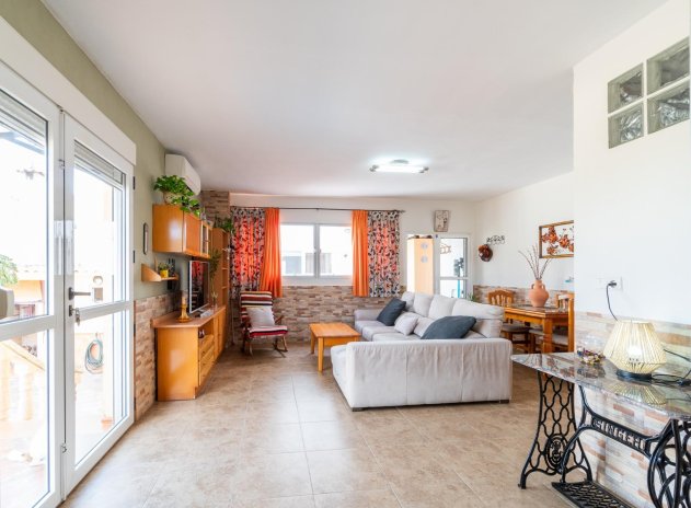 Herverkoop - Rijwoning - San Miguel de Salinas - Torremendo