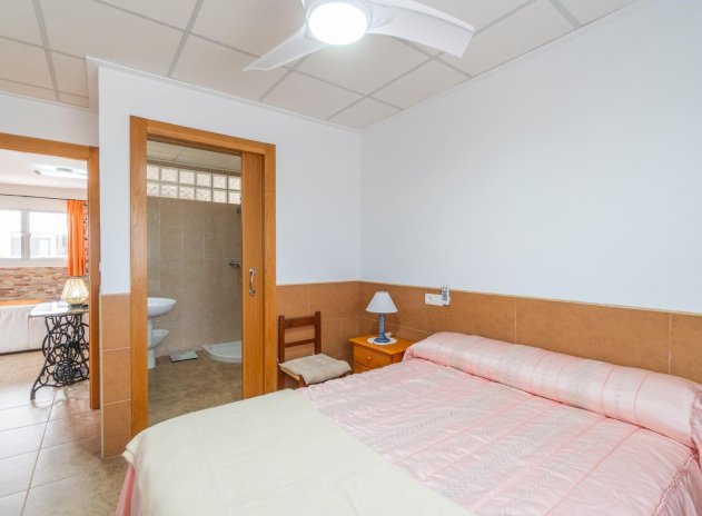 Herverkoop - Rijwoning - San Miguel de Salinas - Torremendo