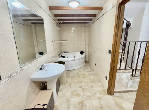 Herverkoop - Rijwoning - Guardamar del Segura - Urbanizaciones