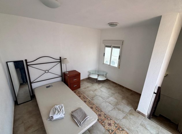 Herverkoop - Rijwoning - Guardamar del Segura - Urbanizaciones