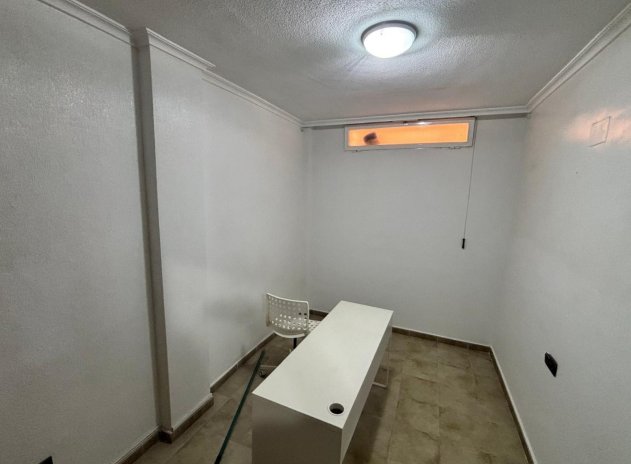 Herverkoop - Rijwoning - Guardamar del Segura - Urbanizaciones