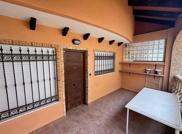 Herverkoop - Rijwoning - Guardamar del Segura - Urbanizaciones