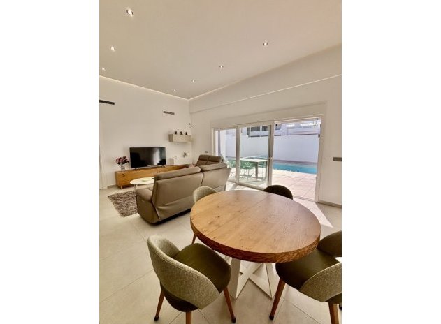 Resale - Villa * - Benijofar *