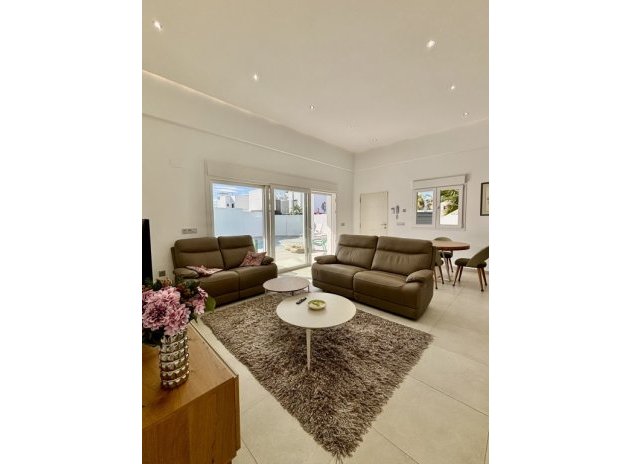 Resale - Villa * - Benijofar *