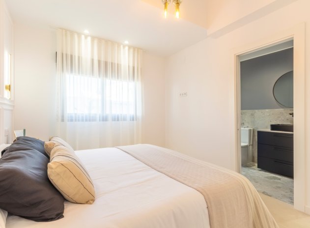 Reventa - Casa adosada - Torrevieja - El chaparral