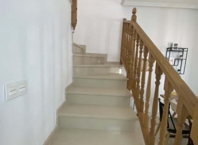 Herverkoop - Rijwoning - San Miguel de Salinas