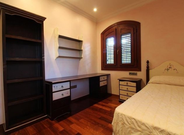 Herverkoop - Villa - Orihuela - Campoamor