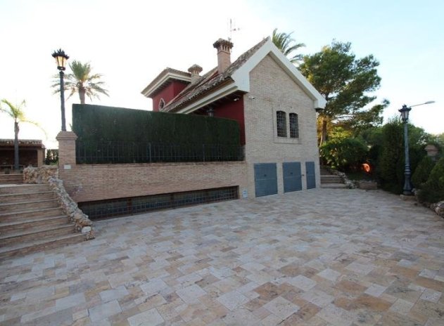 Herverkoop - Villa - Orihuela - Campoamor