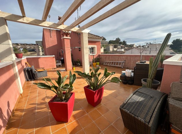 Herverkoop - Rijwoning - Bigastro