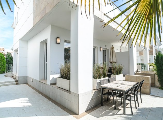 Resale - Villa * - Ciudad Quesada *