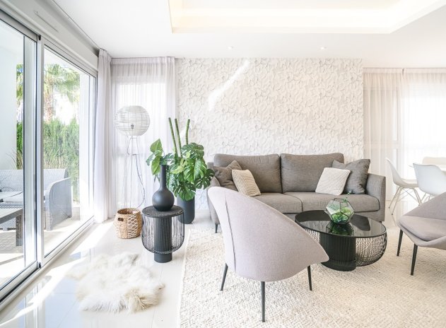 Resale - Villa * - Ciudad Quesada *