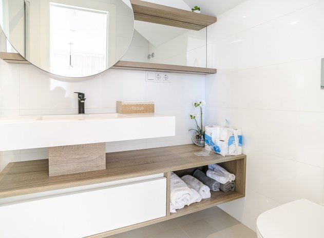 Resale - Villa * - Ciudad Quesada *