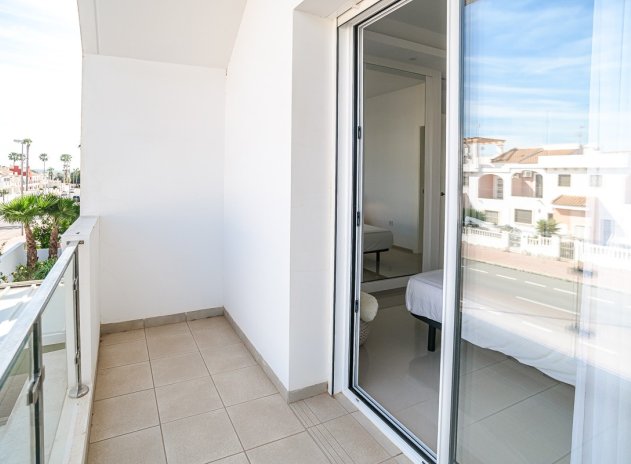 Resale - Villa * - Ciudad Quesada *