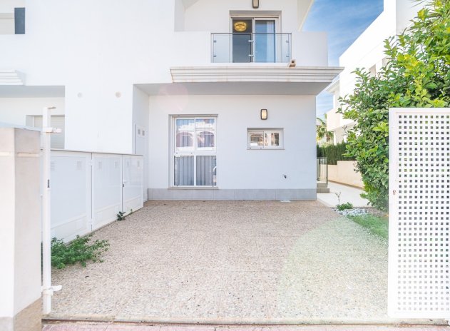 Resale - Villa * - Ciudad Quesada *