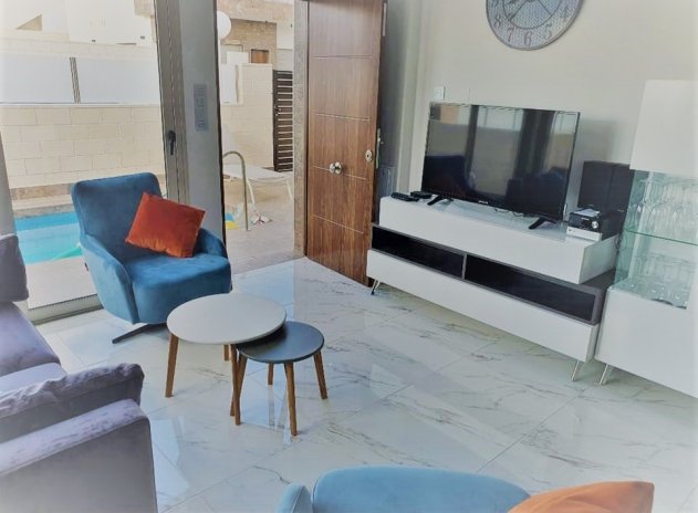 Herverkoop - Villa - Orihuela Costa - Villamartín