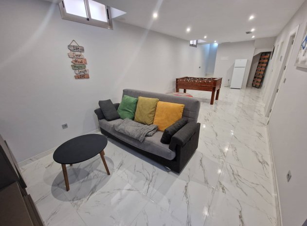 Herverkoop - Villa - Orihuela Costa - Villamartín