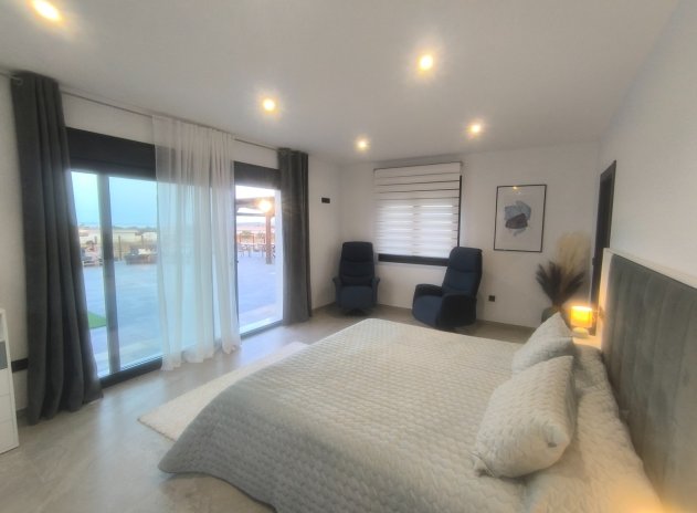 Herverkoop - Villa - Los Montesinos - La Herrada