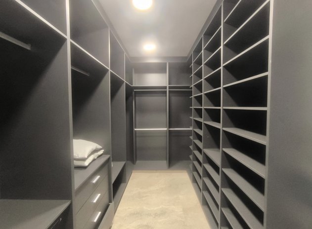 Herverkoop - Villa - Los Montesinos - La Herrada