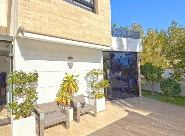 Herverkoop - Villa - Orihuela Costa - Villamartín