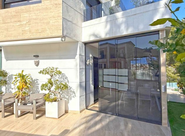 Herverkoop - Villa - Orihuela Costa - Villamartín