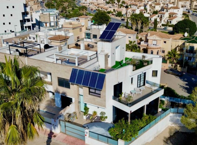 Herverkoop - Villa - Orihuela Costa - Villamartín