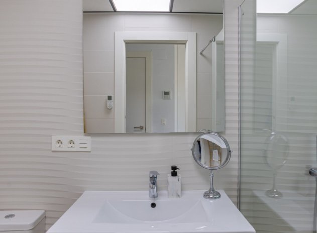 Revente - Maison mitoyenne - Benijofar