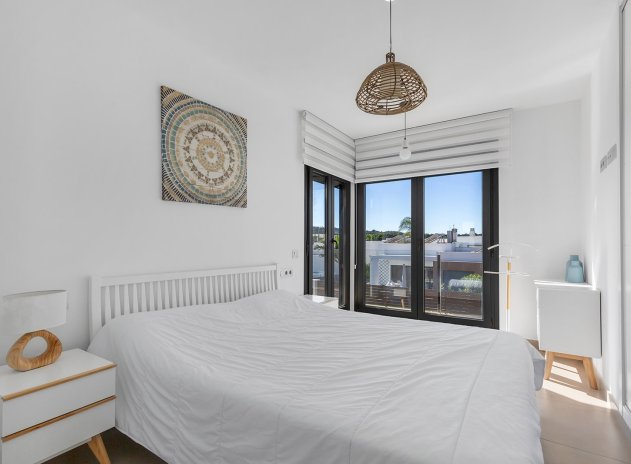 Resale - Villa * - Vistabella Golf *