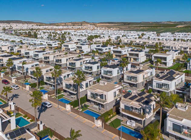 Resale - Villa * - Vistabella Golf *