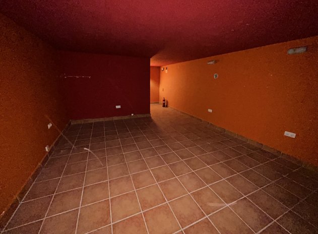 Herverkoop - Commercieel - Villamartin - Villamartín