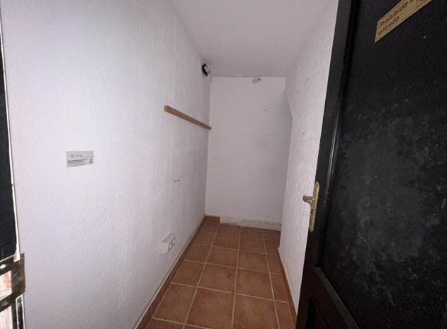 Herverkoop - Commercieel - Villamartin - Villamartín