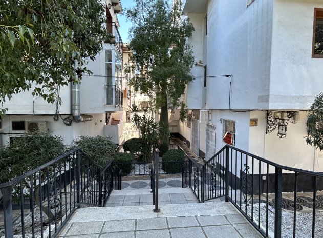 Herverkoop - Commercieel - Villamartin - Villamartín