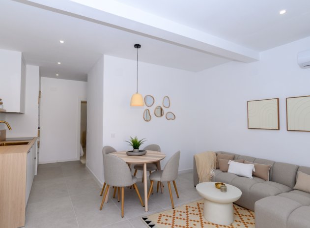 Herverkoop - Rijwoning - Torrevieja - El chaparral