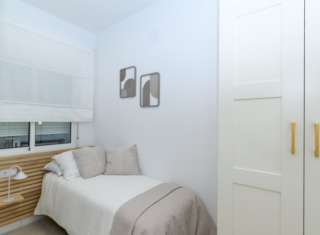 Herverkoop - Rijwoning - Torrevieja - El chaparral