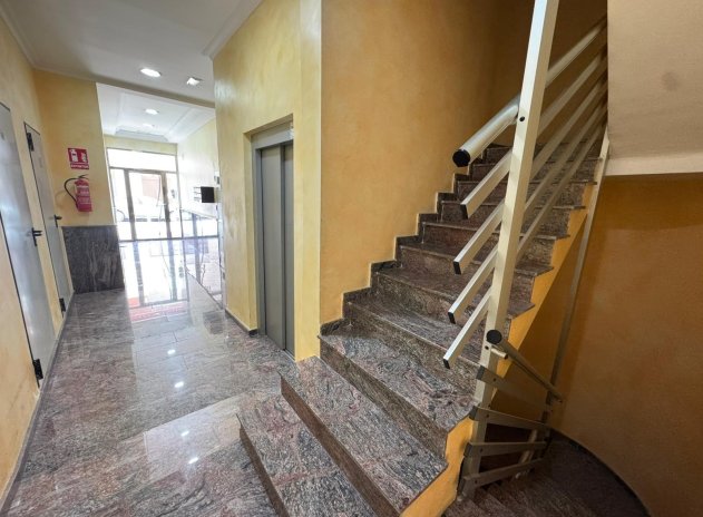 Revente - Parking / Garage - Torrevieja