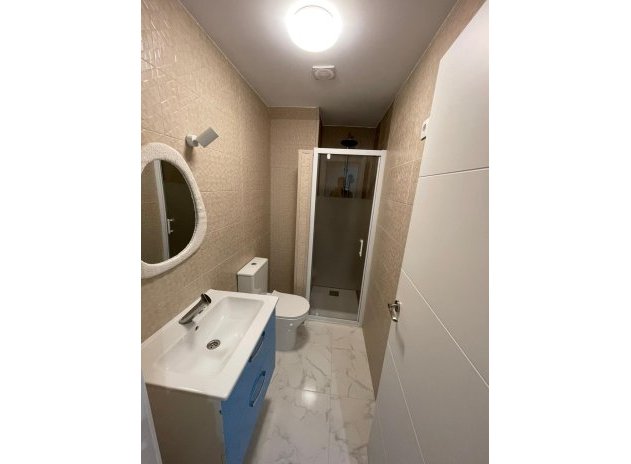 Resale - Apartment / Flat * - Torrevieja *