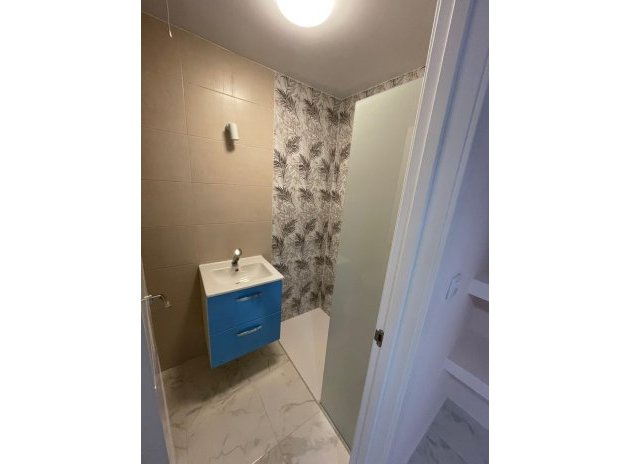 Resale - Apartment / Flat * - Torrevieja *