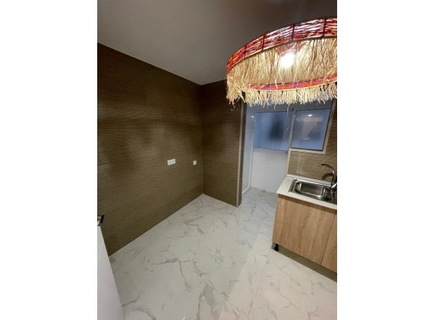 Resale - Apartment / Flat * - Torrevieja *