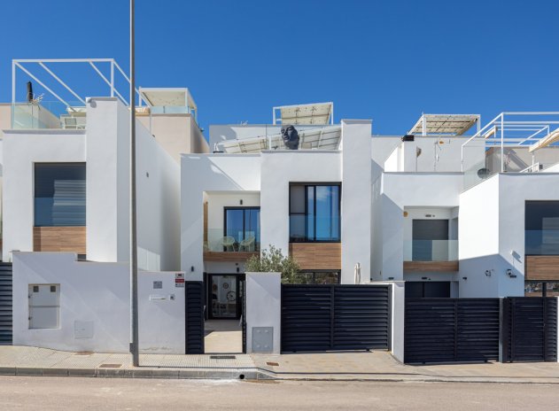 Herverkoop - Rijwoning - Benijofar