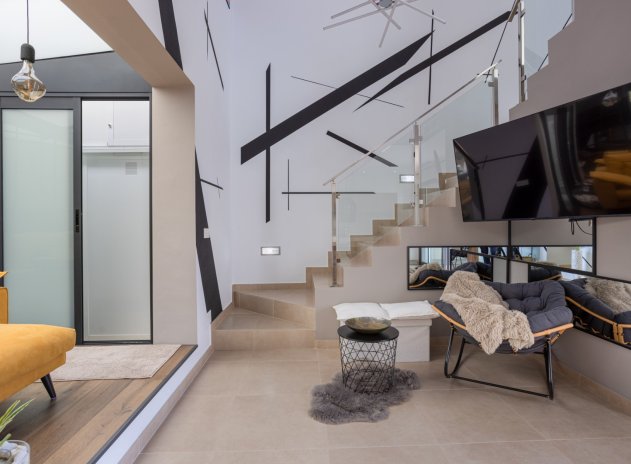 Herverkoop - Rijwoning - Benijofar