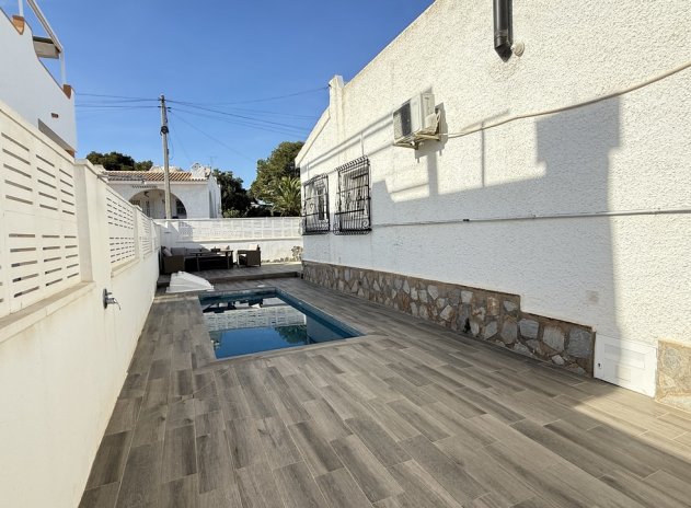 Herverkoop - Villa - Villamartin - Villamartín