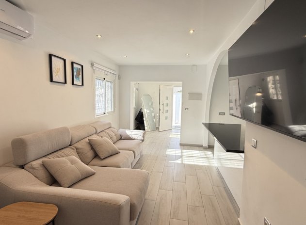 Herverkoop - Villa - Villamartin - Villamartín