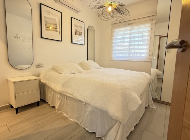 Herverkoop - Villa - Villamartin - Villamartín