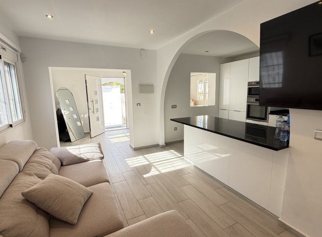 Herverkoop - Villa - Villamartin - Villamartín