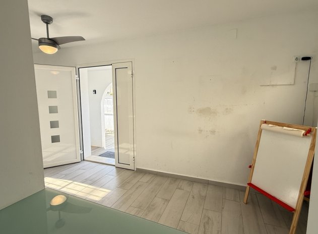 Herverkoop - Villa - Villamartin - Villamartín