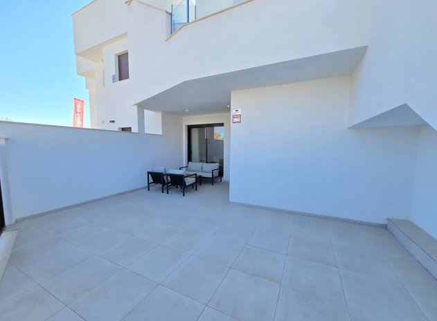 Resale - Apartment / Flat * - Pilar de la Horadada *