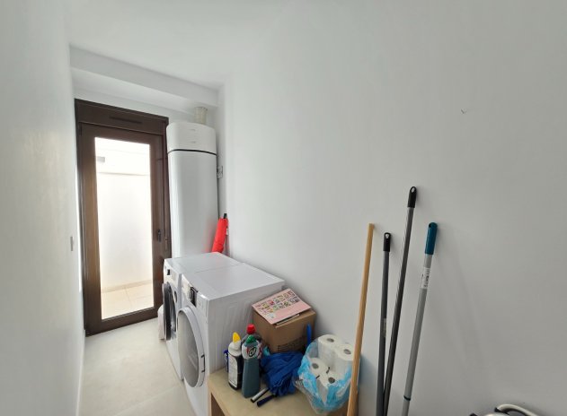 Resale - Apartment / Flat * - Pilar de la Horadada *