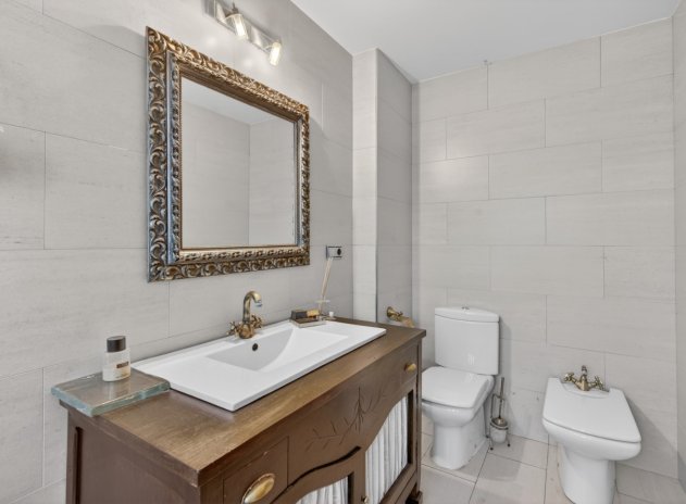 Revente - Villa - Santa Pola