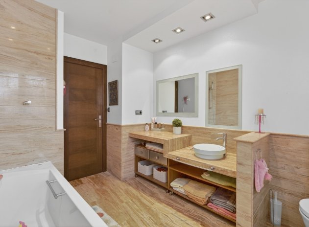 Revente - Villa - Santa Pola