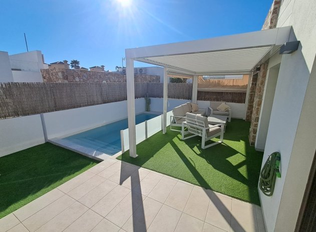Revente - Villa - Cabo Roig